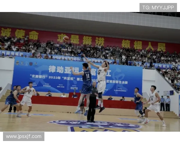 以篮球为纽带探寻团队协作与青春拼搏精神的深层力量